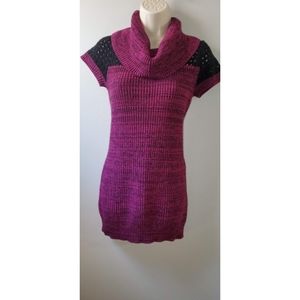 Burgundy short sleeve turtle neck sweater dress